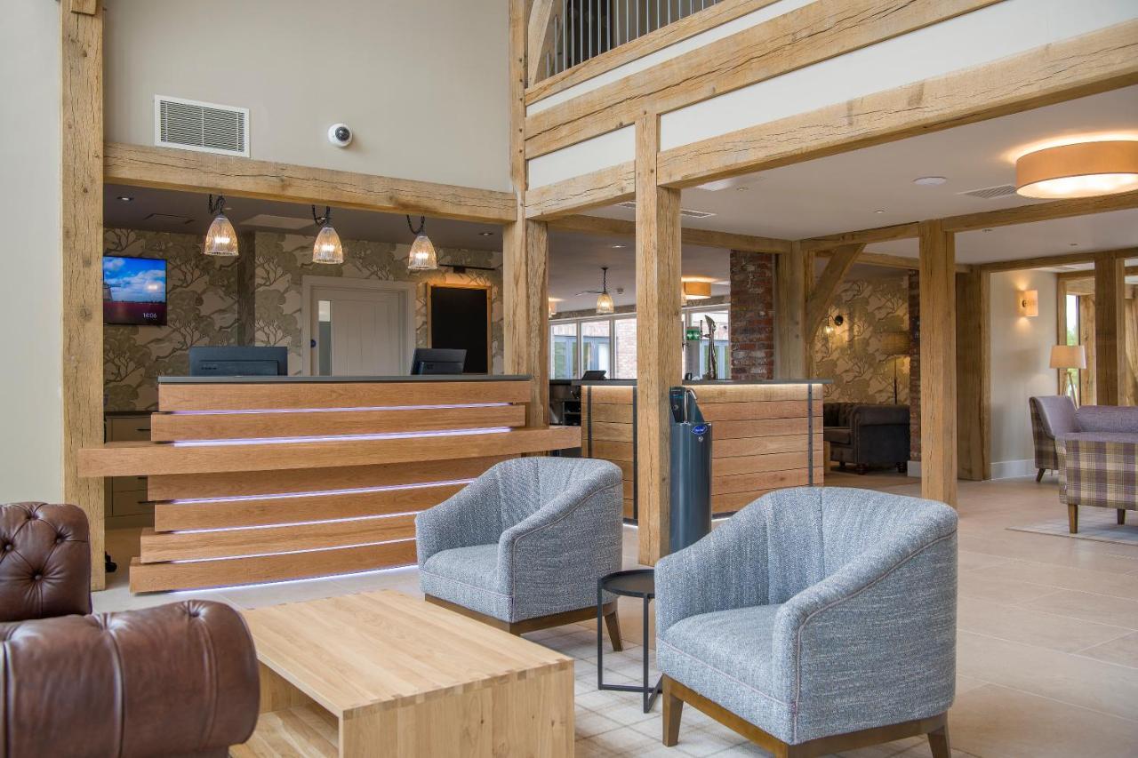 Hotel Sandburn Hall 4*
